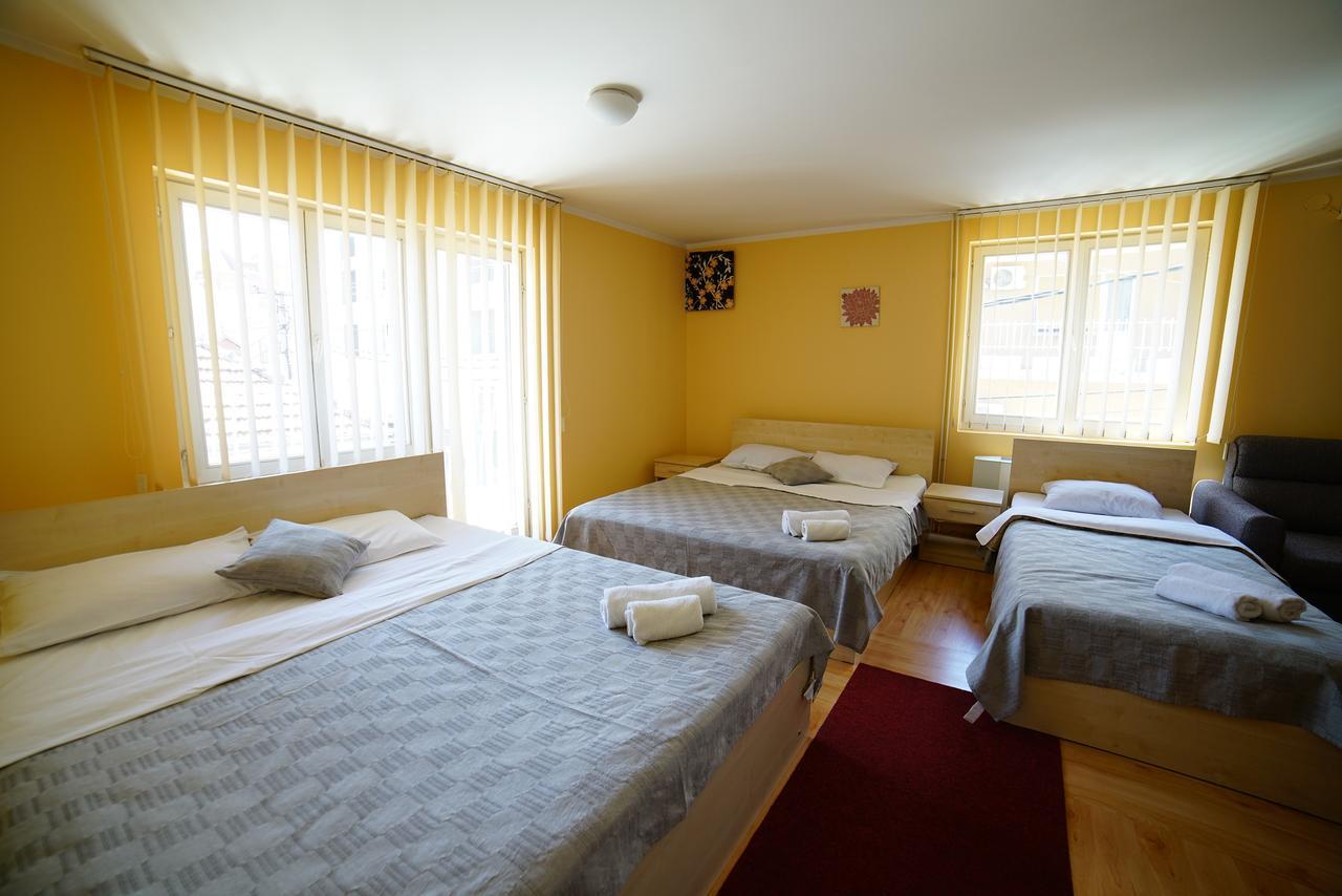 Bed And Breakfast Majesty Ni Εξωτερικό φωτογραφία